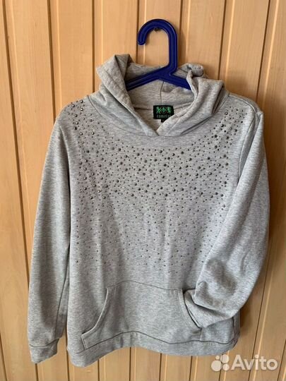 Толстовка с капюшоном