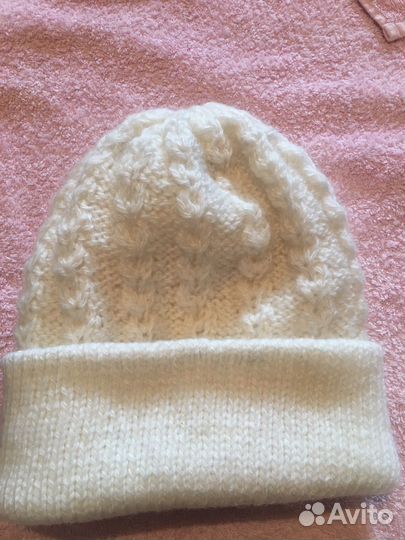 Вязанные шапки ручной работы женские