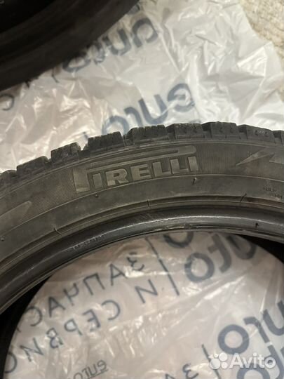 Pirelli Ice Zero 225/45 R19 96T