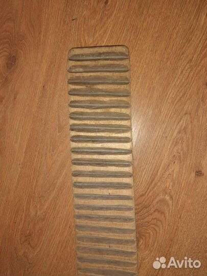 Приспособление старинное для глажения белья