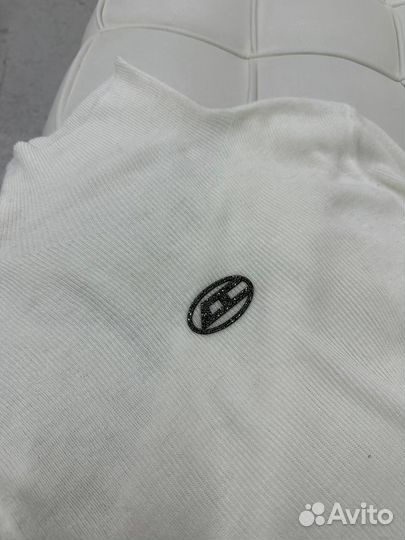 Классная водолазка Diesel