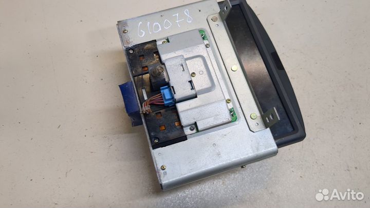 Дисплей мультимедиа Volvo V70, 2004