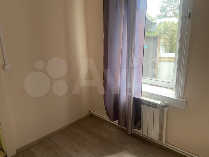 Дом 32 м² на участке 1 сот.