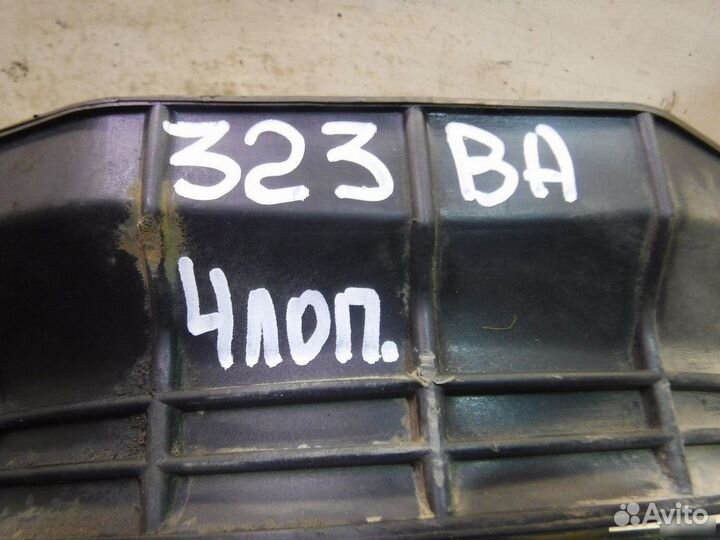 Вентиляторы радиатора кондиционера Mazda 323 BA