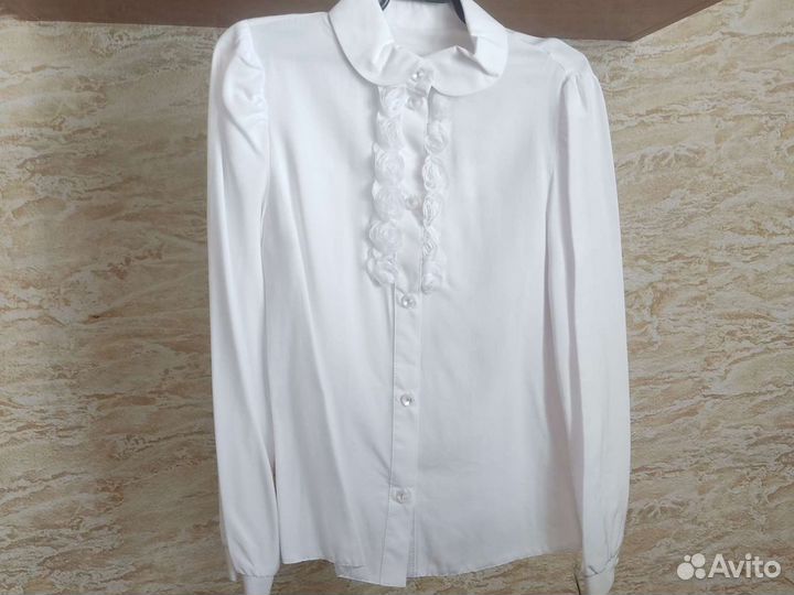 Блузка белая