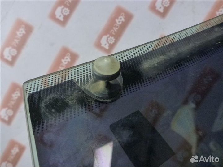 Стекло двери заднее левое Audi 100 4A2 AAR 1991