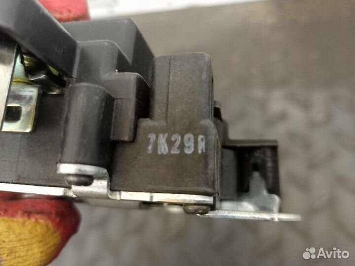 Замок багажника для Hyundai Solaris 2