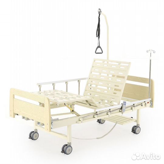 Кровать для лежачих больных с пультом
