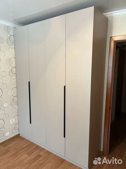 Шкаф распашной на заказ