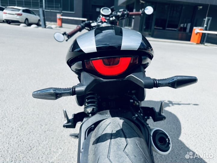 Ducati scrambler Cafe racer