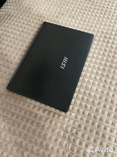 Ультрабук 14 msi