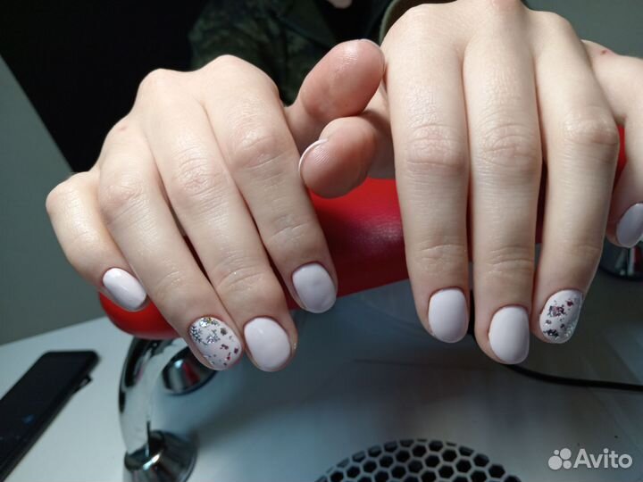 Мастер маникюра и педикюра