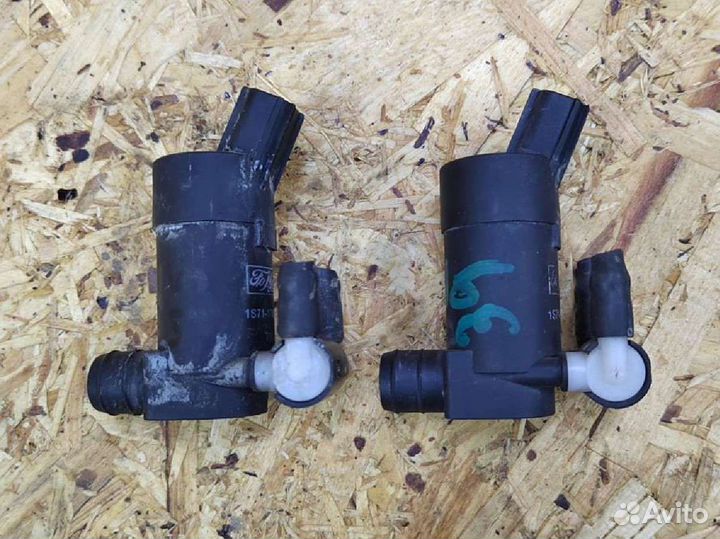 Насос омывателя лобового стекла Ford Focus 2 C-max