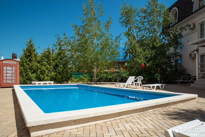 Бассейн,отдых,загар