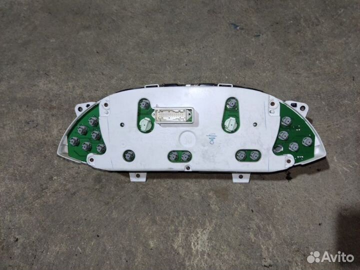 Щиток приборов Ford Focus 1 седан 2.0I splitport