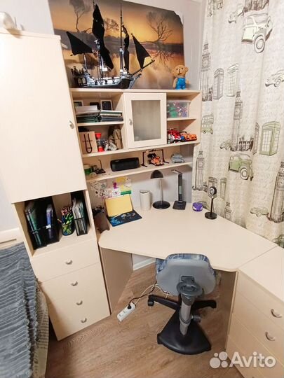 Детский мебельный гарнитур