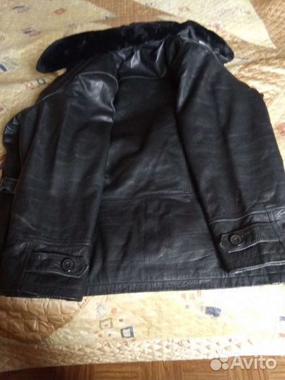 Кожаная куртка на натуральном мех размер 4 xz 54