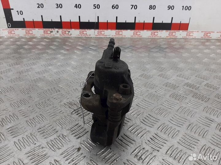 Суппорт передний левый для Renault Megane 1