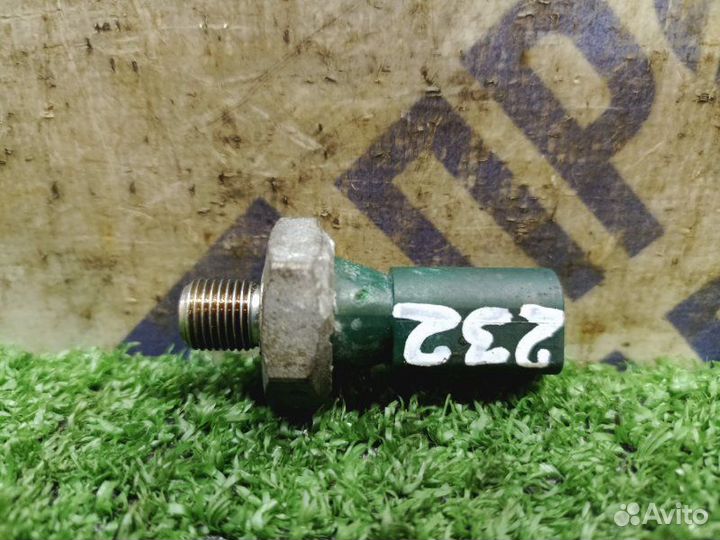 Датчик давления масла двс Volkswagen Jetta седан