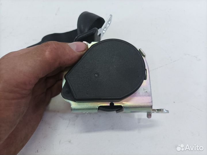 Ремень безопасности задний Renault Duster 1