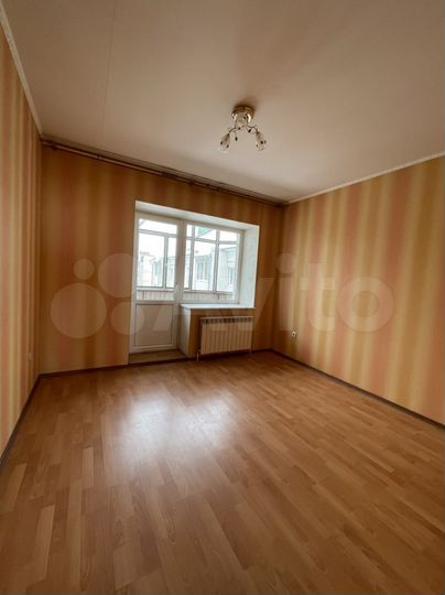 2-к. квартира, 56 м², 6/6 эт.