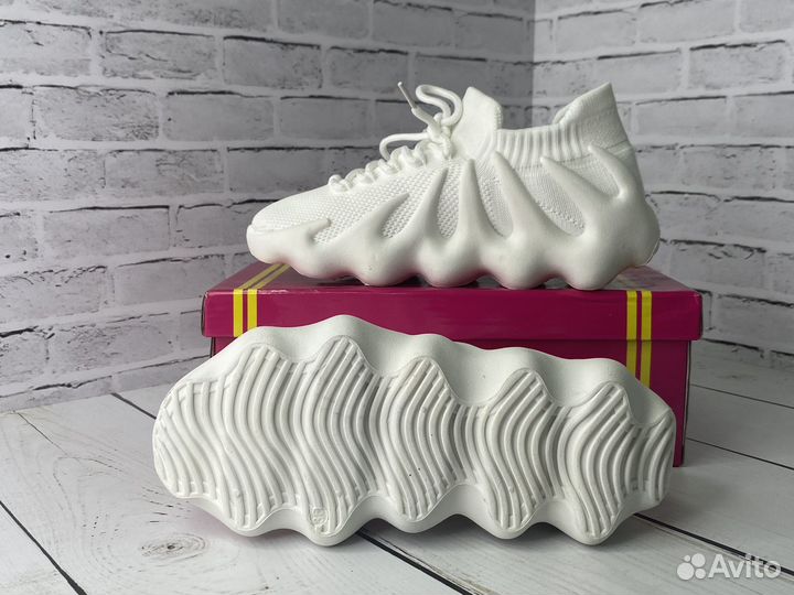 Текстильные кроссовки