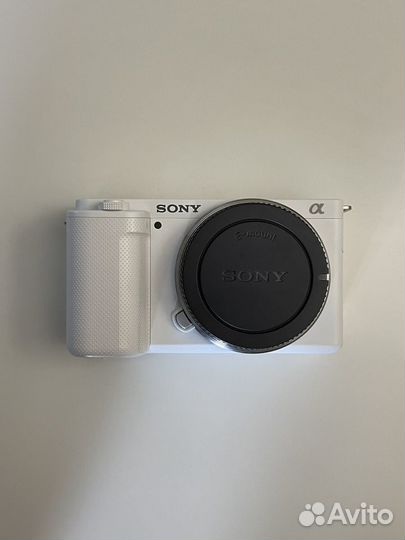 Sony ZV E10 на гарантии + клетка + флешка