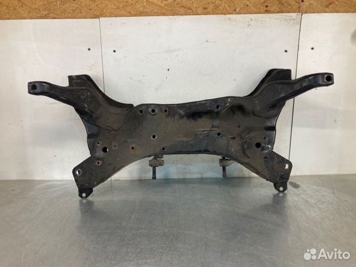 Подрамник лансер 9