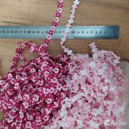 Тесьма цветы. красивая. ширина 1 см. декоративная