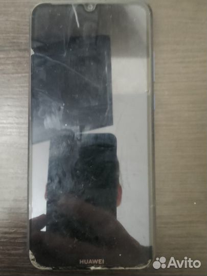 HUAWEI Y6s, 3/64 ГБ