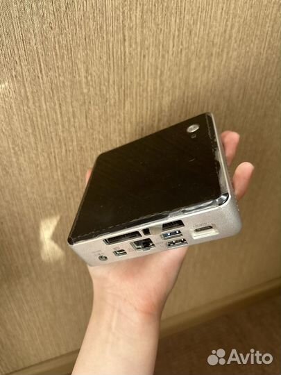 Компьютер Intel NUC