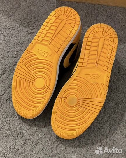 Air Jordan 1 Low Yellow Ochre