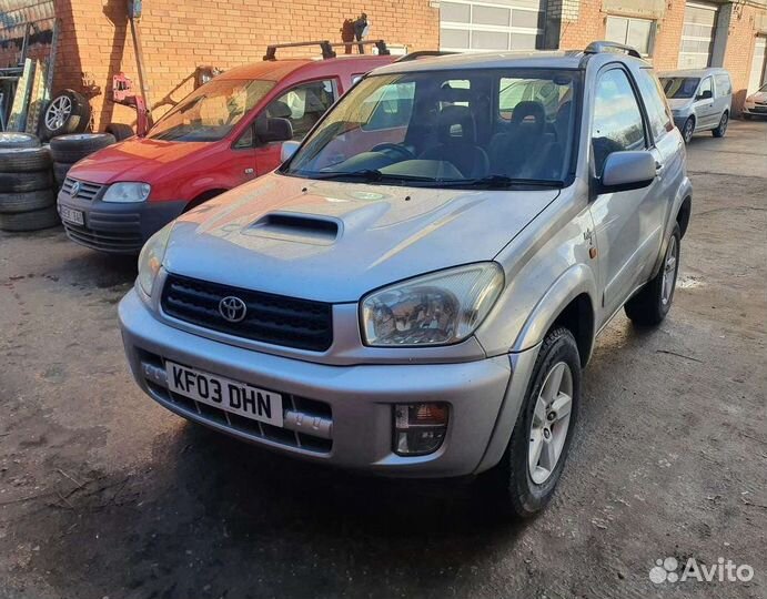 Toyota Rav 4 II 2004 г по запчастям