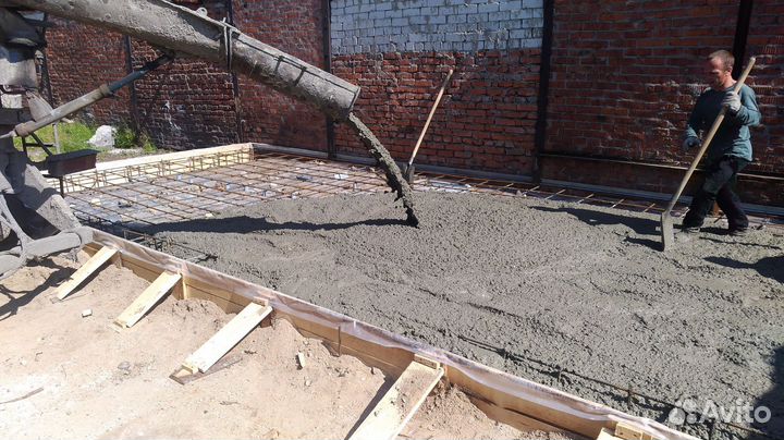 Доставка бетона миксером