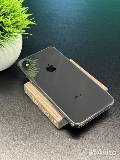 iPhone Xs, 64 ГБ