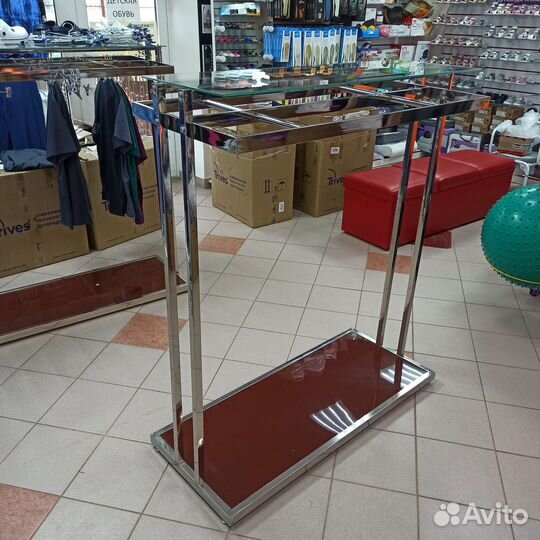 Стойки вешало для одежды