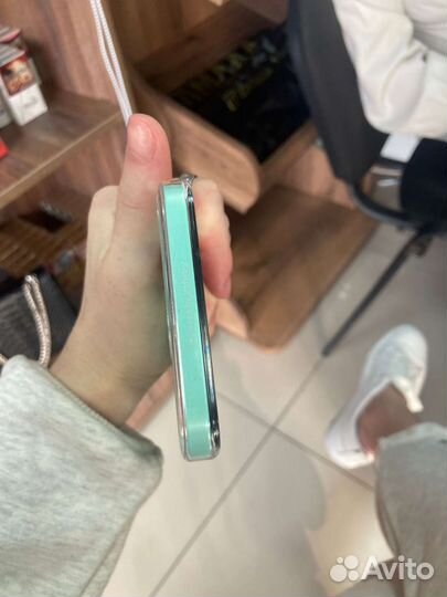 Телефон