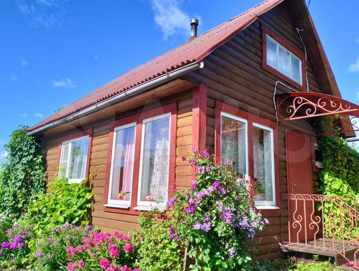 Дом 48 м² на участке 8 сот.