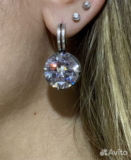 Серебряные серьги с фианитами