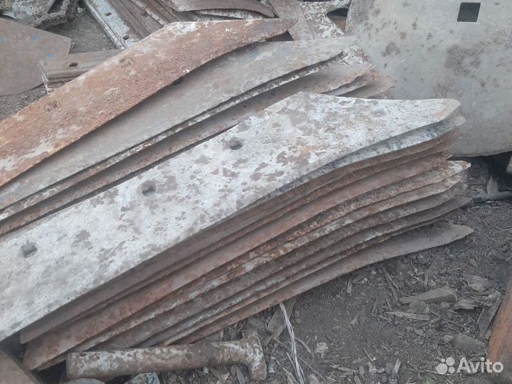 Лемеха, корчеваль, отвалы, культиватор