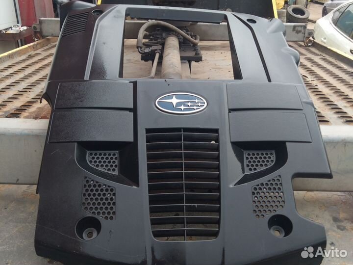 Крышка двигателя Subaru Legacy BPH Forester