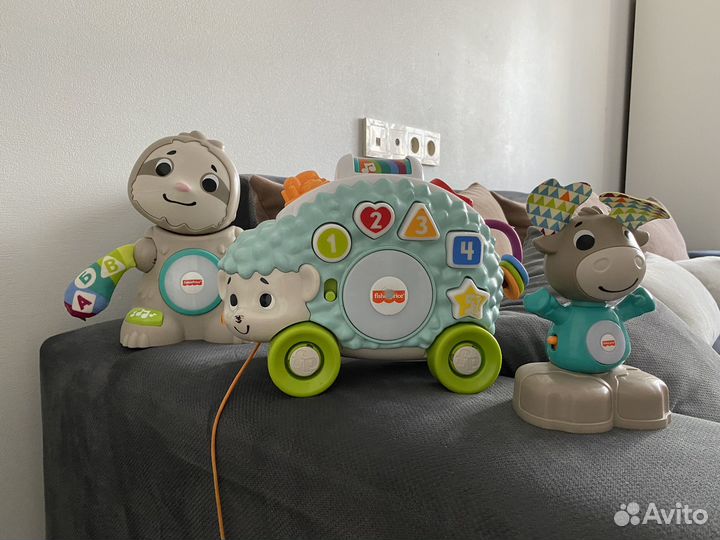Игрушки fisher price ленивец, ежик и лось