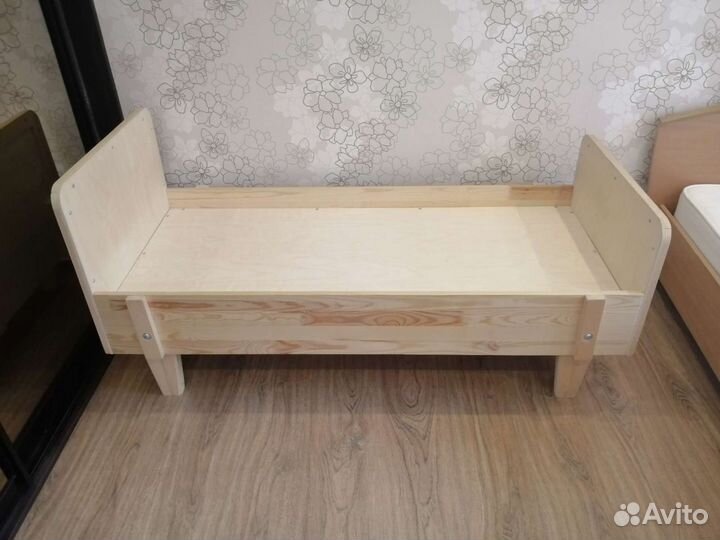 Кровать детская 140 на 60 деревянная