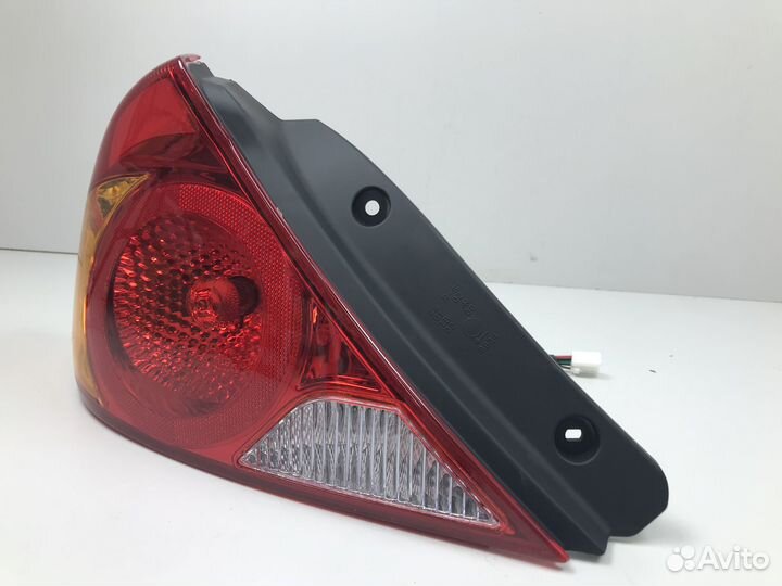 Фонарь задний левый Kia Spectra 2001-2011