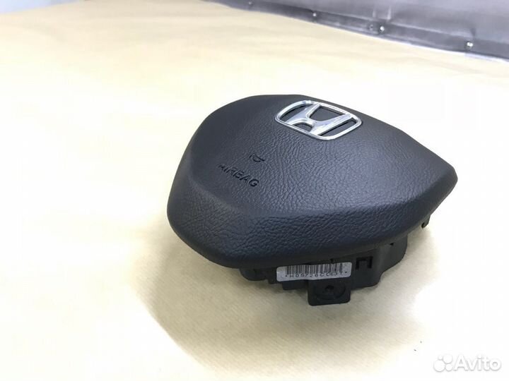 Рулевая накладка Honda Civic