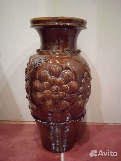 Глиняная ваза