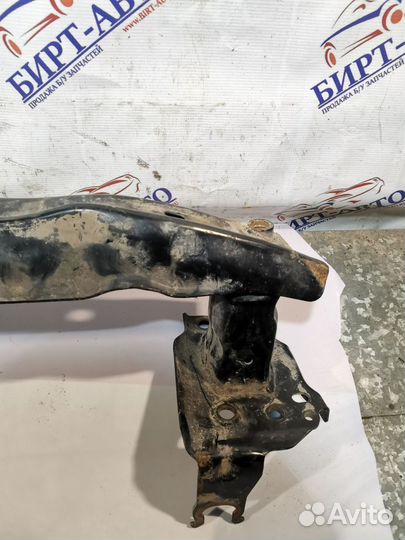 Усилитель переднего бампера Volkswagen Touareg I рестайлинг (2006—2010)