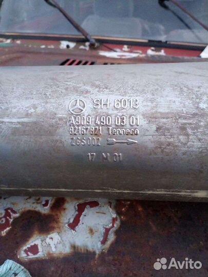 Выхлопная Мерседес