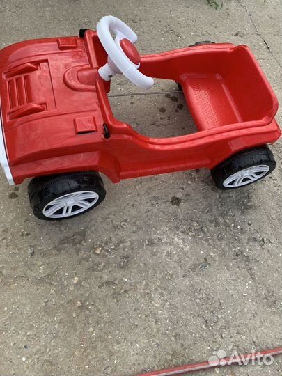 Детская машина механическая с педалями