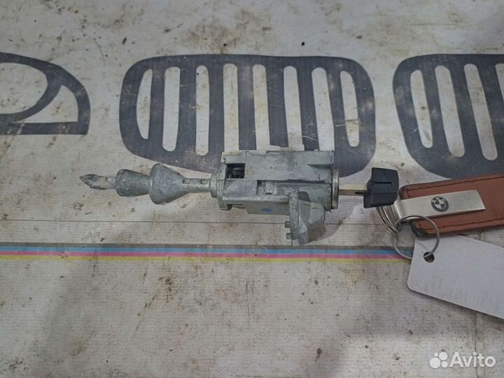 Личинка замка с ключем BMW E90 Левый руль